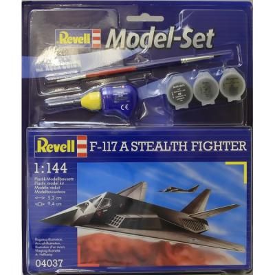 Збірна модель Revell Самолет F-117 Stealth Fighter 1:144 (64037) в Україні